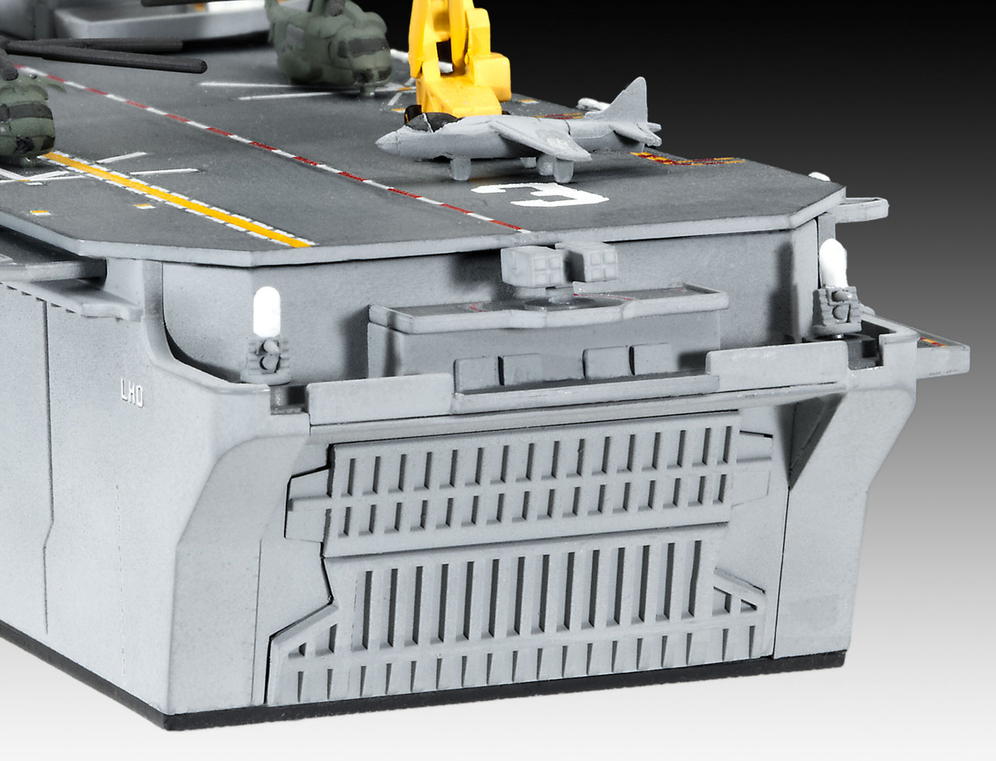 Revell 5178 USS Navy Wasp Class Assault Carrier 1:700 Model Kit