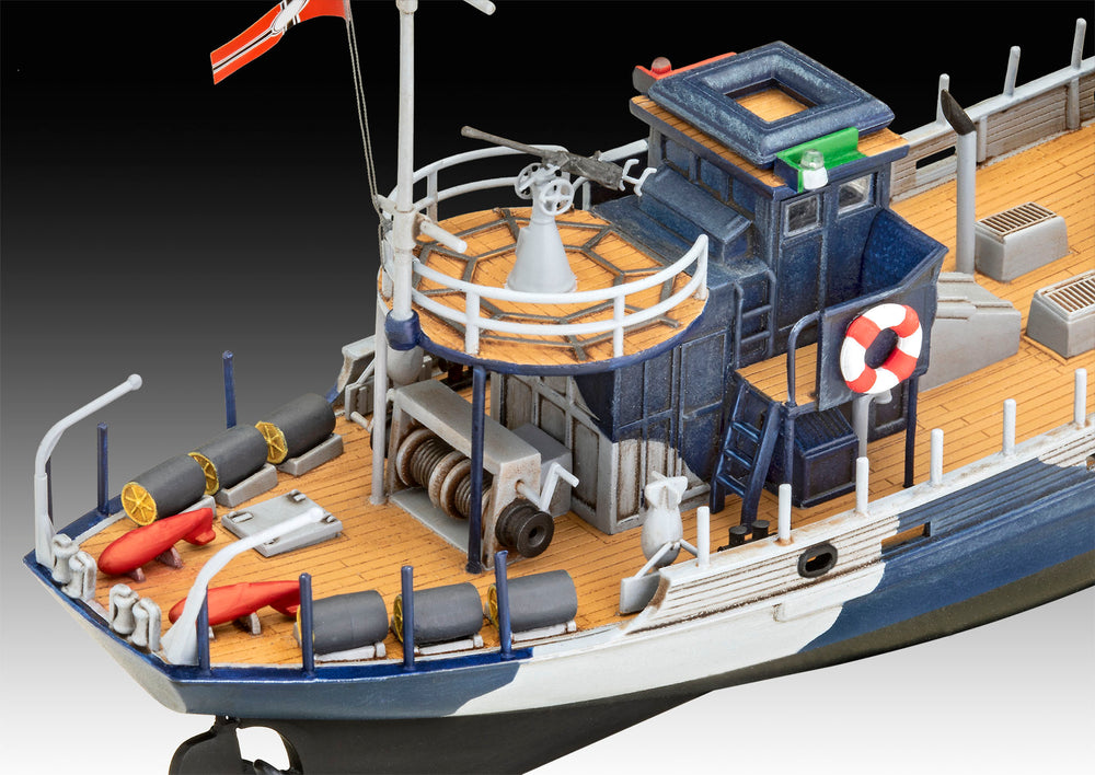 Revell 5242 KFK Kriegsfischkutter 1:144 Model Kit