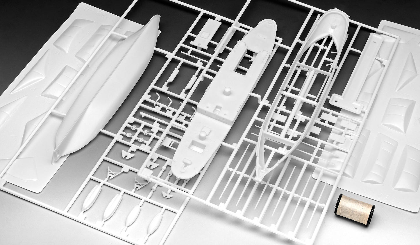 Revell 54320 Gorch Fock 1:350 Model Kit
