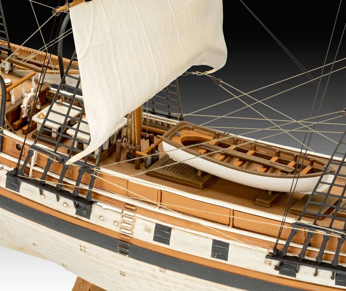 Revell 5458 H.M.S Beagle 1:96 Model Kit