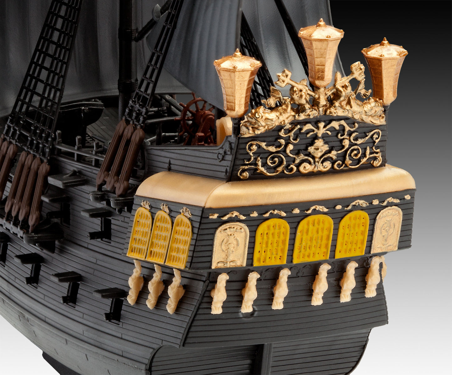 Revell 5499 Black Pearl Pirate Ship 'Pirates Of The Caribbean' 1:150 Model Kit