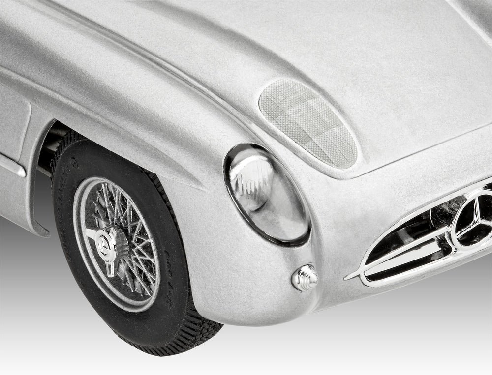 Revell 5633 Gift Set Mercedes-Benz 300 SLR 70th Anniversary 1:24 Model Kit