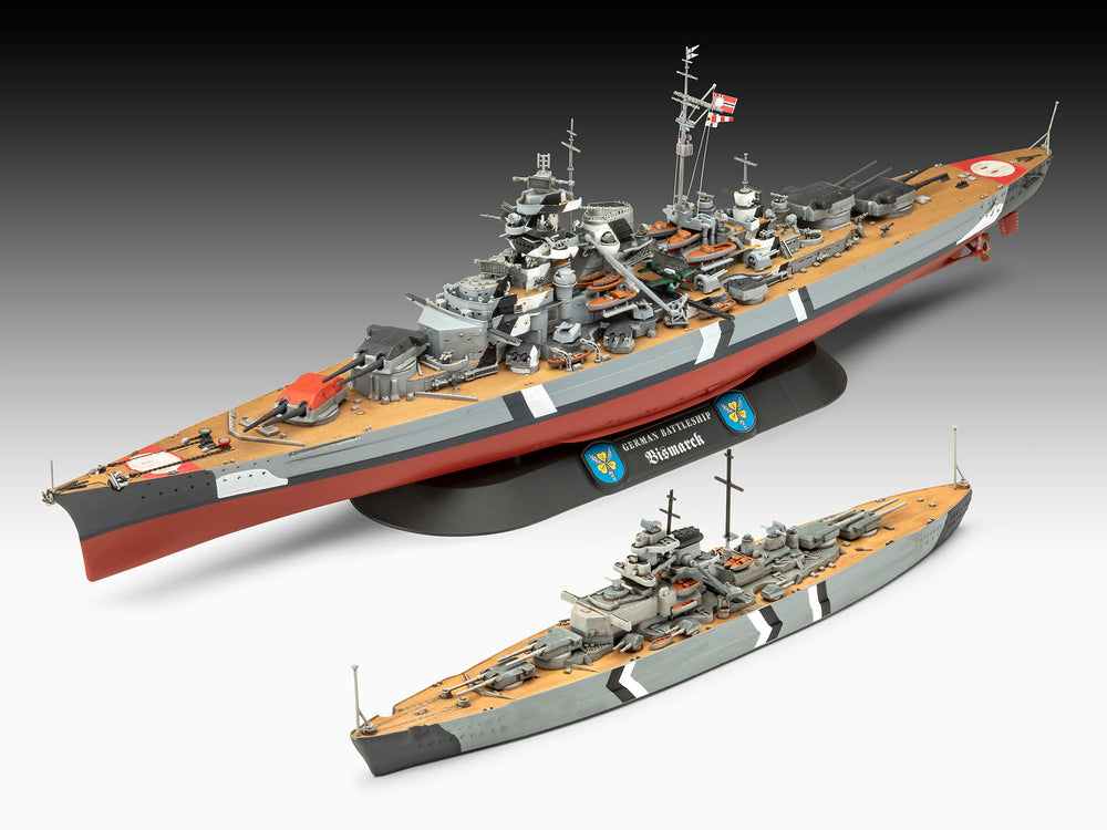 Revell 5637 Bismarck Gift Set 1:200, 1:700 Model Kit