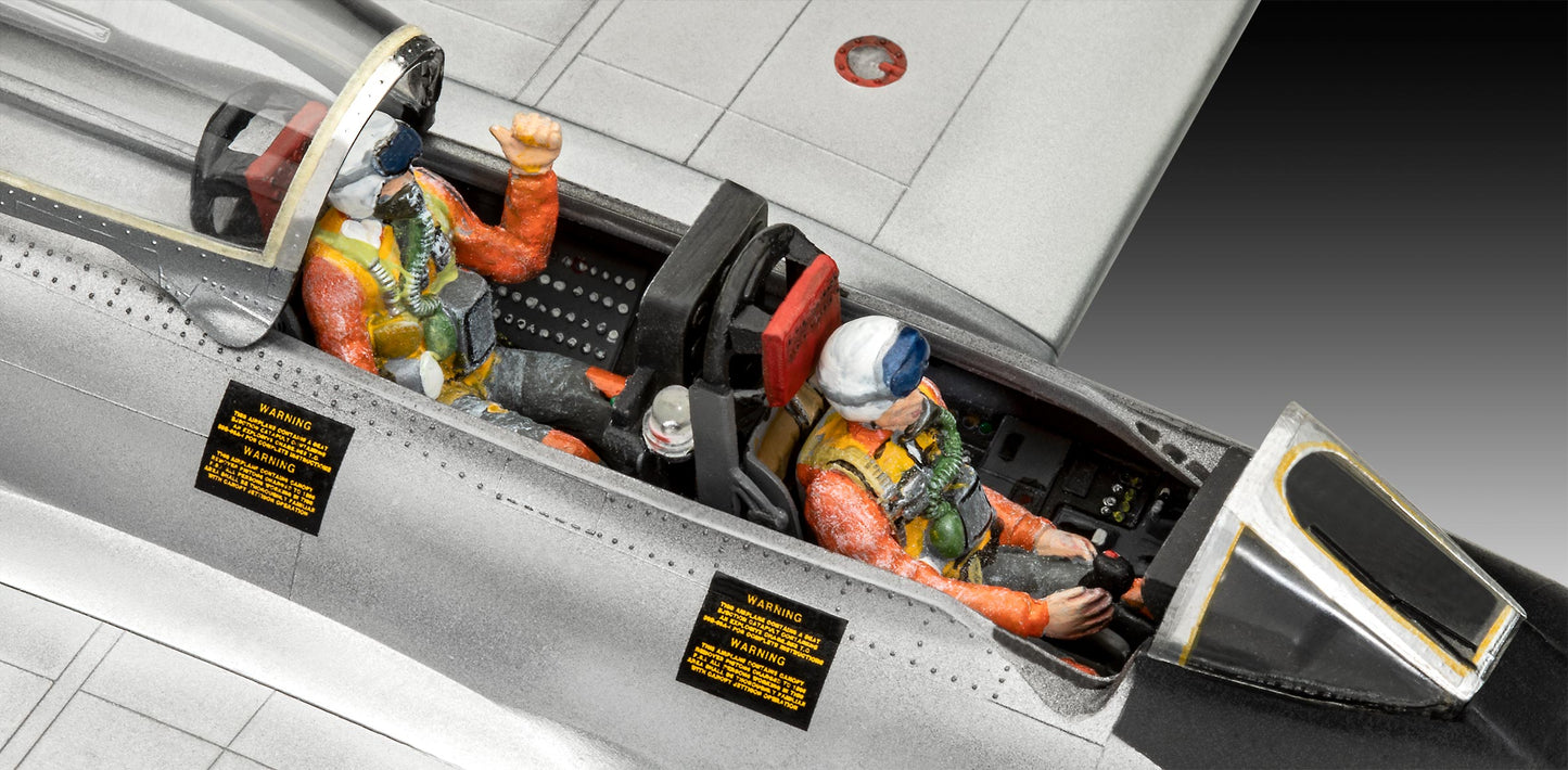 Revell 5650 Gift Set "Northrop F-89 Scorpion" 50th Anniversary. 1:48 Model Kit