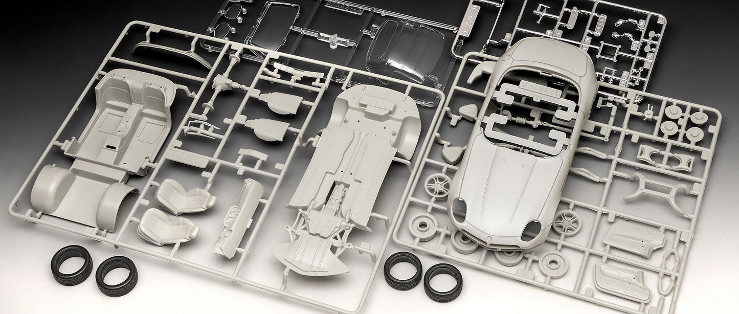 Revell 5662 James Bond "BMW Z8" Gift Set 1:24 Model Kit