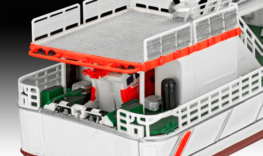 Revell 5812 Hermann Marwede Search and Rescue Vessel 1:200 Model Kit