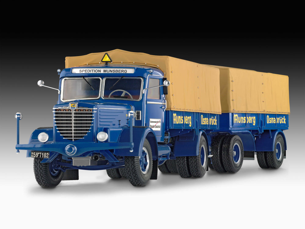 Revell 7580 Bussing 8000 S13 & Trailer 1:24 Model Kit
