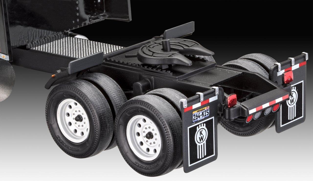 Revell 7644 KISS Tour Truck Gift Set 1:32 Model Kit