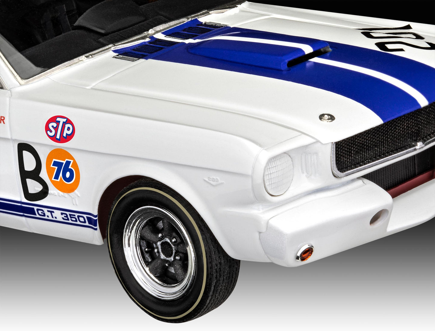 Revell 7716 1965 Shelby Mustang GT 350R 1:24 Model Kit