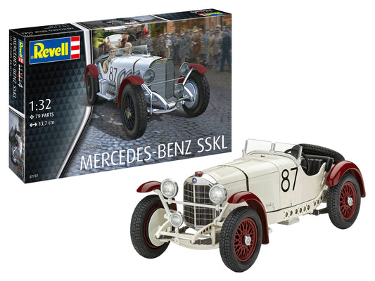 Revell 7737 Mercedes-Benz SSKL 1:32 Model Kit