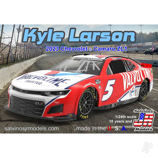 Salvinos JR Hendrick Motorsports Kyle Larson 2023 Camaro "Valvoline" 1:24 Model Kit