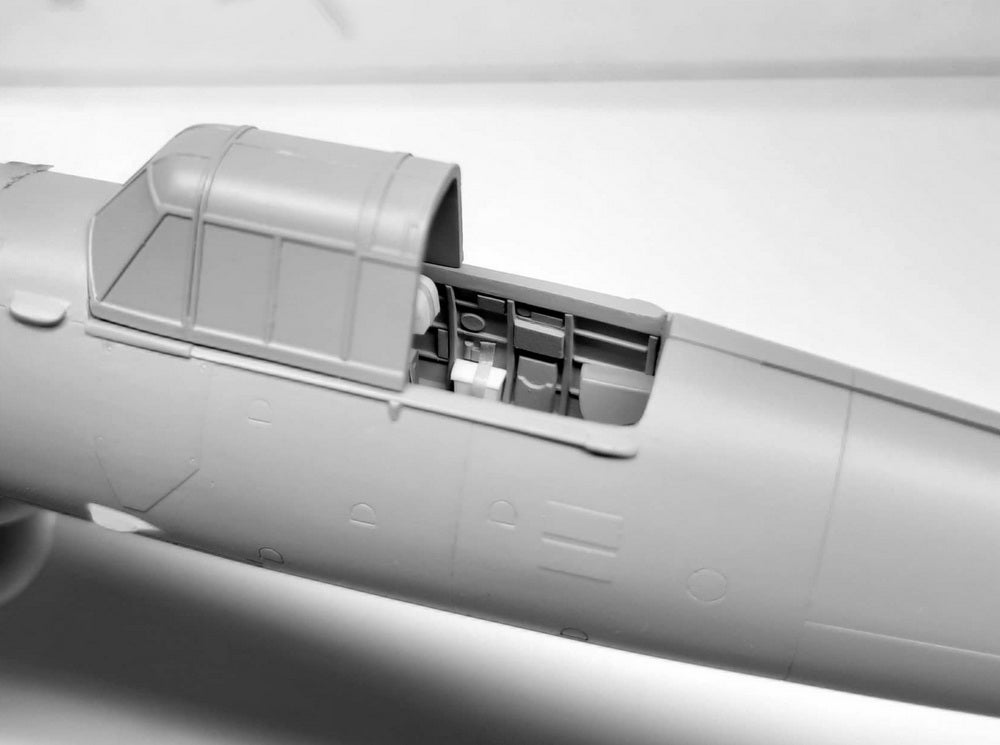 Sabre Kits SBK7012 1:72 Henschel Hs-126 'In Africa'