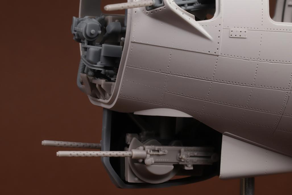 SBS Model SBS32003 1:32 B-17G Bombardier & Chin Turret Set