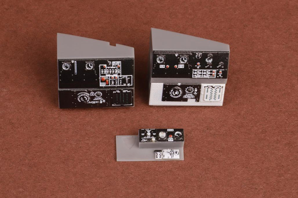 SBS Model SBSRF3201 1:32 B-17G Bombardier & Chin Turret