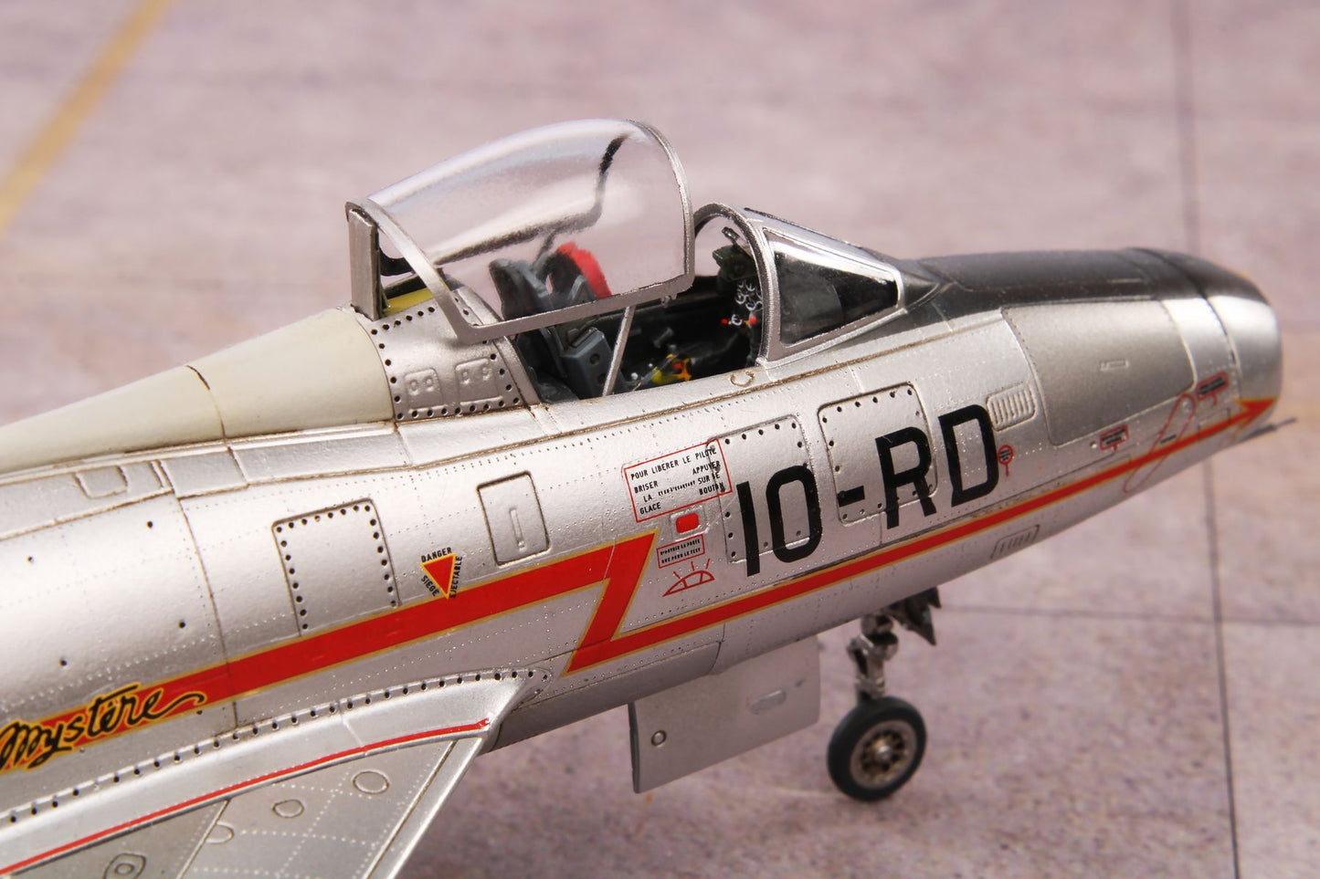 Special Hobby SH72525 Dassault SMB-2 Super Mystere 1:72