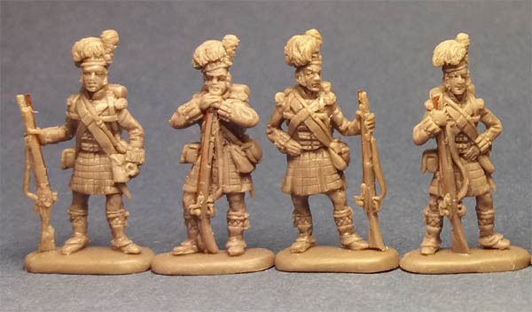 Strelets STR16372 1:72 Napoleonic Highlanders Standing at Ease