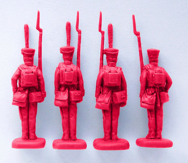 Strelets STR21672 1:72 Russian Infantry Standing Shoulder Arms