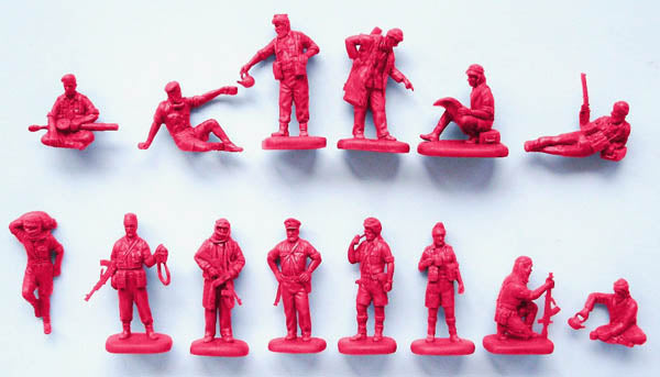 Strelets STRM143 1:72 Long Range Desert Group at Rest