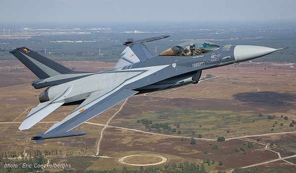 Syhart Decal SY48082 F-16AM Solo Display 2009 1:48