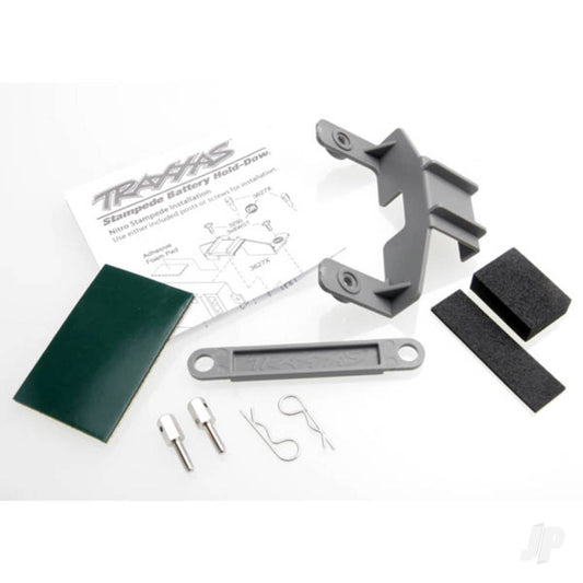 Traxxas Battery hold-down (grey) (1pc) / receiver hold-down (grey) (1pc) / metal posts (2 pcs) / spacers (2 pcs) / Body clips (2 pcs) / servo tape / adhesive foam pad 3627X