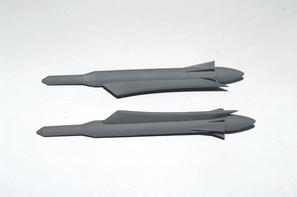 AIM - Transport Wings TWC144022 1:144 Douglas Skybolt missile & pylon conversion