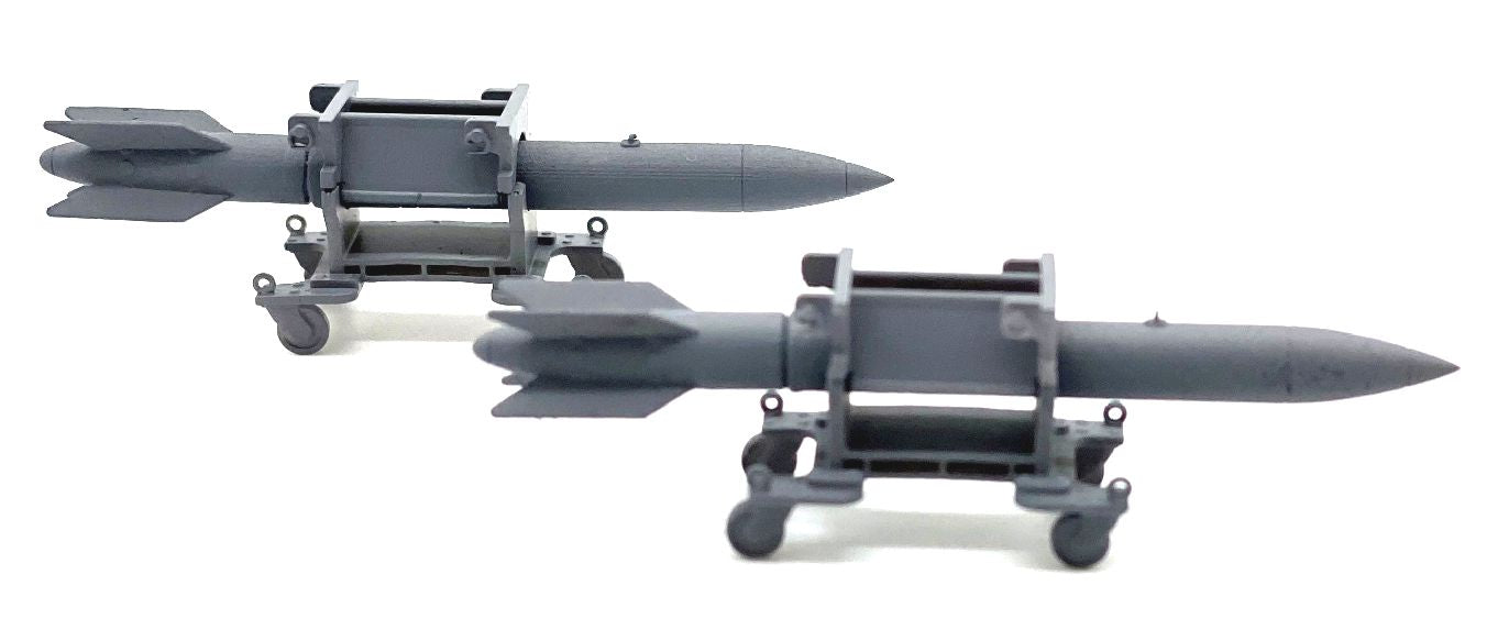 Transport Wings TWC72061E USAF/USN B61 Early Nuclear Weapon 1:72