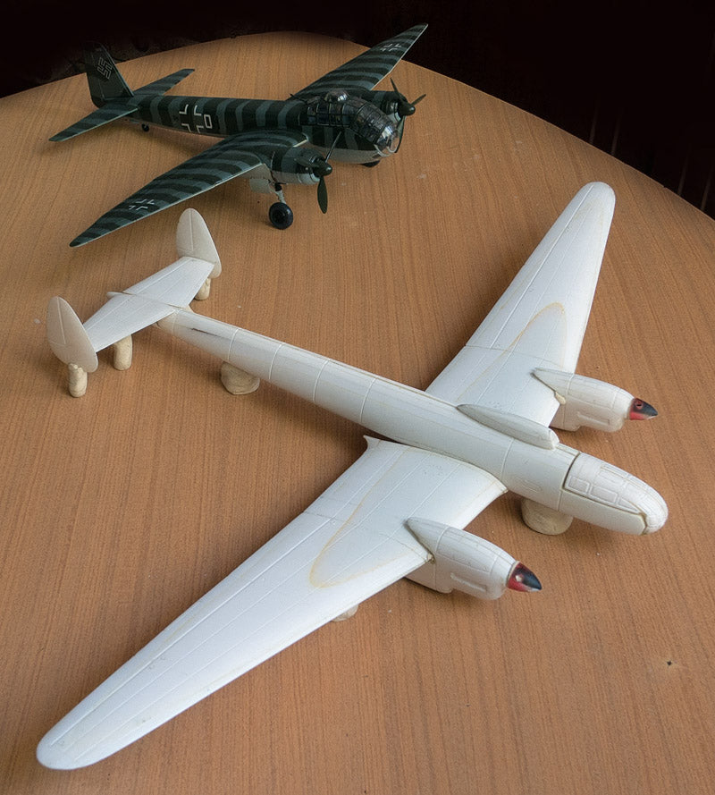 Unicraft UNI72125 1:72 Focke-Wulf FW P.12222-04 German WWII bomber project