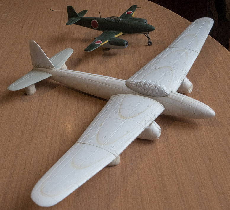 Unicraft UNI72131 1:72 Kugisho TENGA Japanese WWII jet bomber.