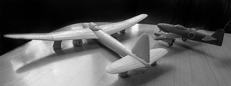 Unicraft UNI72131 1:72 Kugisho TENGA Japanese WWII jet bomber.