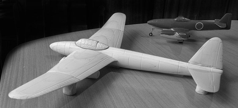 Unicraft UNI72131 1:72 Kugisho TENGA Japanese WWII jet bomber.