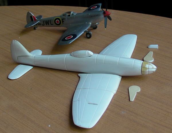 Unicraft UNI72154 1:72 Hawker P.1030 British 1944 Super Tempest fighter project,