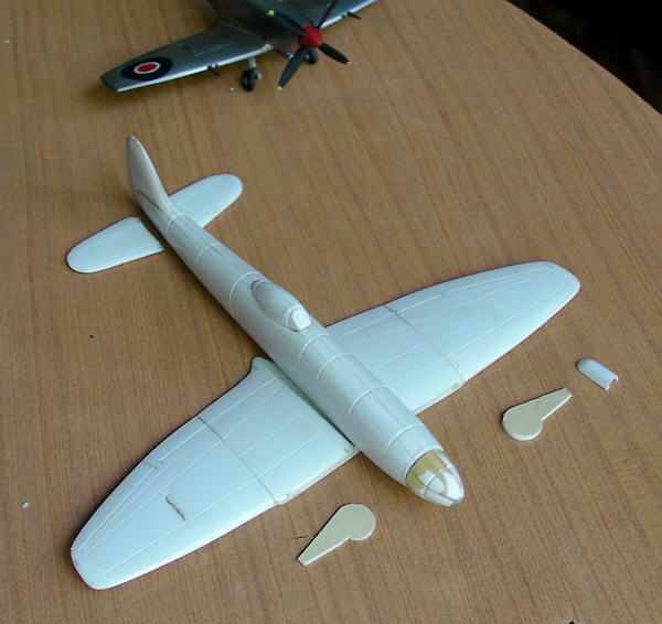 Unicraft UNI72154 1:72 Hawker P.1030 British 1944 Super Tempest fighter project,