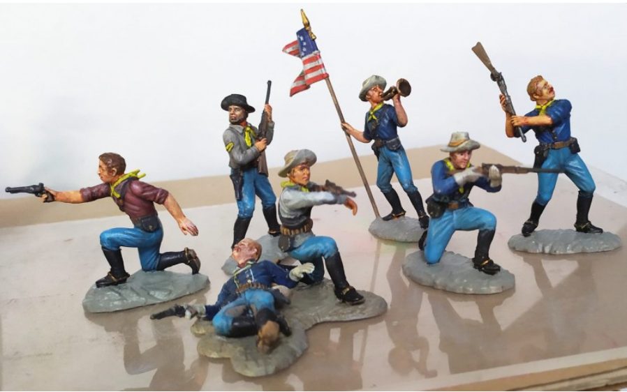 Waterloo 1815 WLAP048 1:32 CUSTER set 14 figures and 7 poses