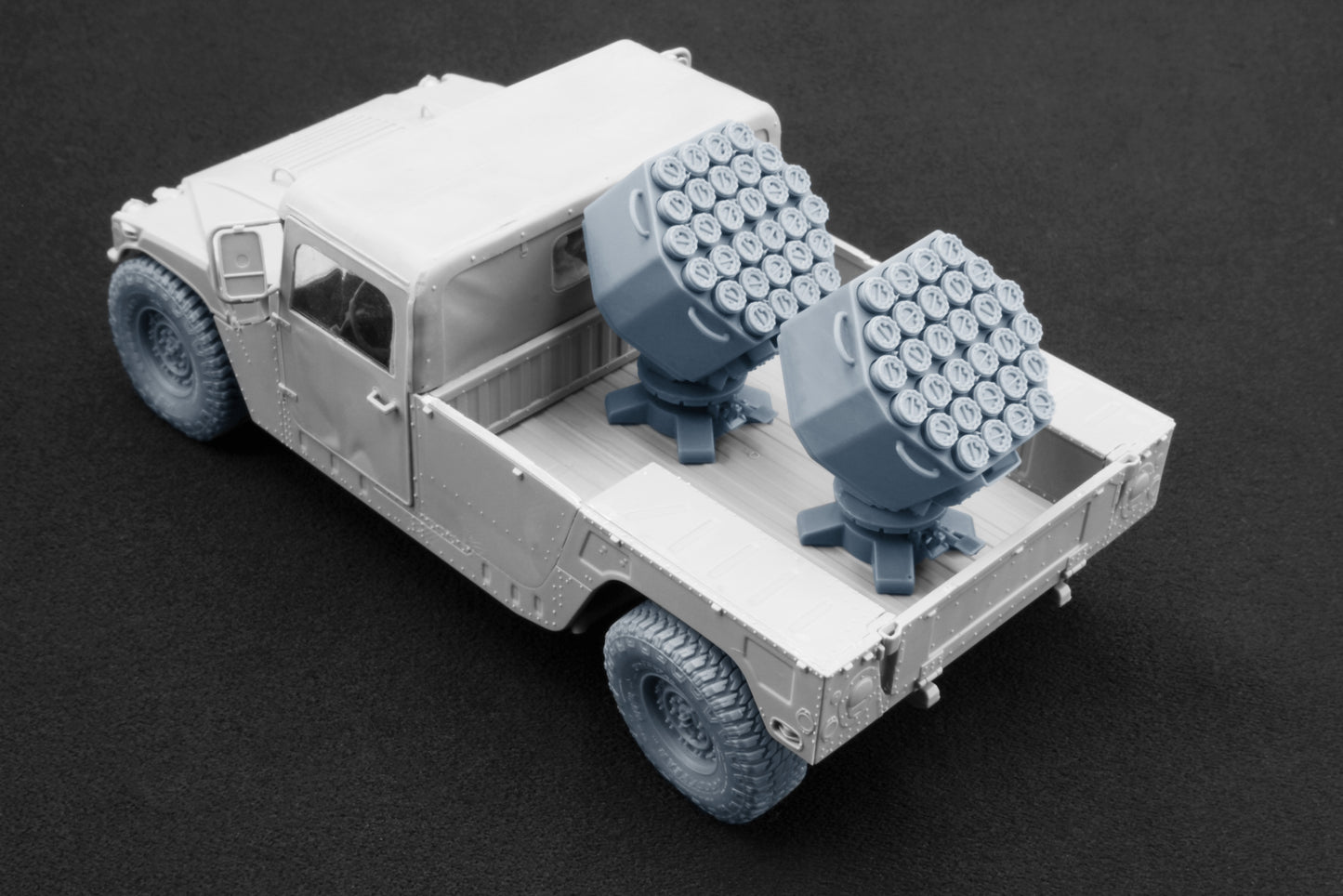 ScaleX UMZ Scatterable Mine Launcher x2 1:35 A 35005