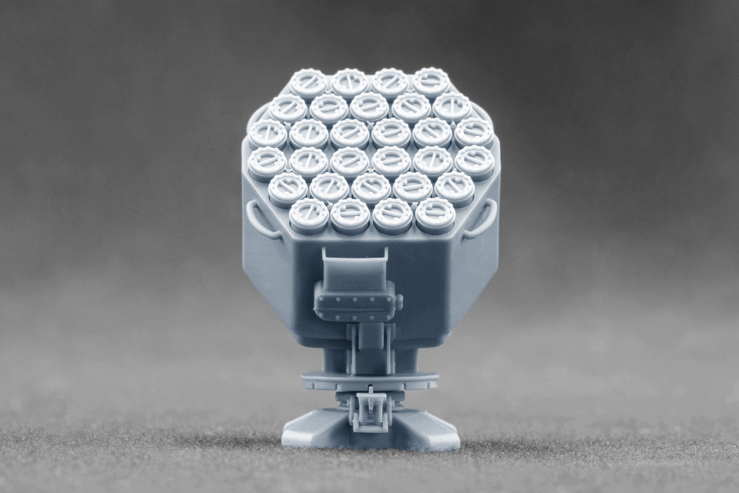 ScaleX UMZ Scatterable Mine Launcher x2 1:72 A 72003