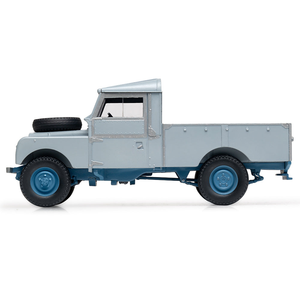 Airfix A55012 Starter Set - Land Rover Series 1 Pick-Up 1:43 Model Kit