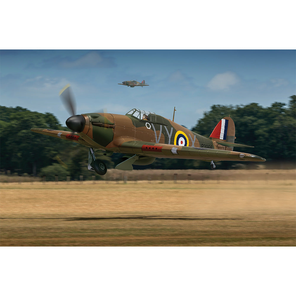 Corgi Hawker Hurricane MkI P3966 Pilot Of. J.A. 'Paddy' Hemmingway 1:32 AA35510