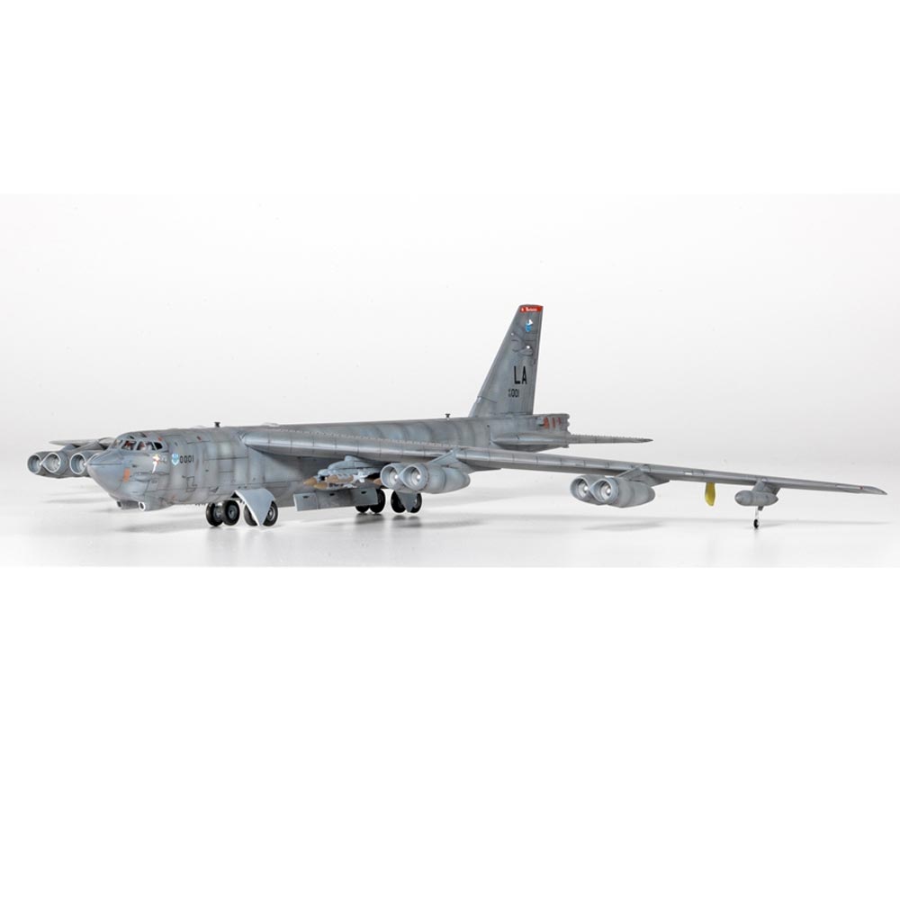 Academy Models USAF B-52H Stratofortress 20th Buccaneers 1:144 Model Plane Kit