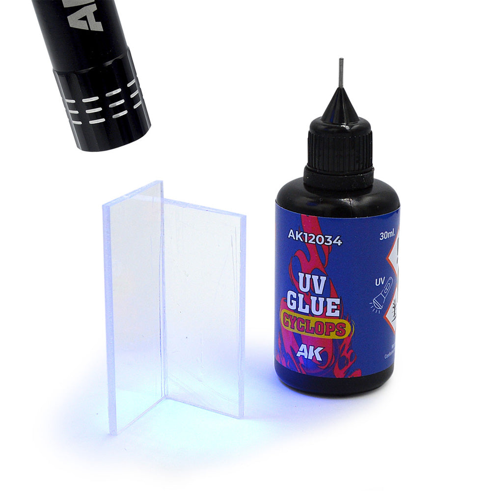 AK Interactive Cyclops UV Glue 30ml AK12034