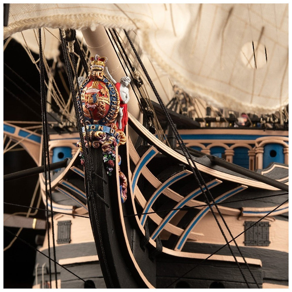 AL22900N HMS Victory 1:84 Ship of the Line Trafalgar (Closed Hull Version)