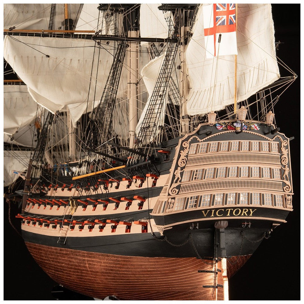 AL22900N HMS Victory 1:84 Ship of the Line Trafalgar (Closed Hull Version)