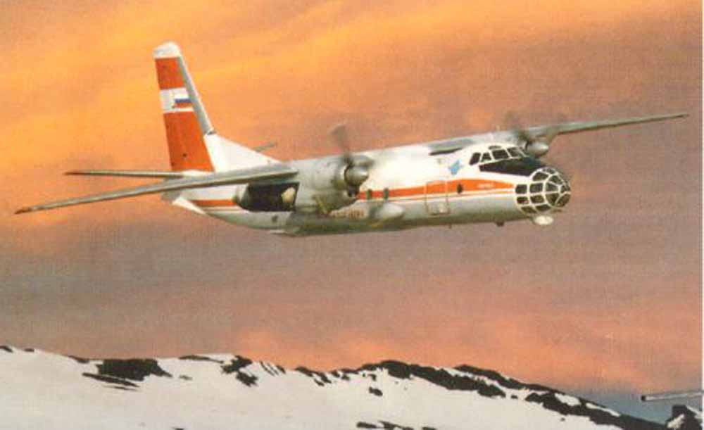 A-Model 72223 Antonov An-30D Polar Aviation 1:72 Aircraft Model Kit