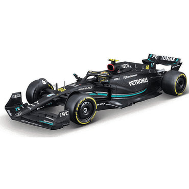Bburago F1 MBb W14 2023 Hamilton 1:24 Diecast Car Model Kit 28506