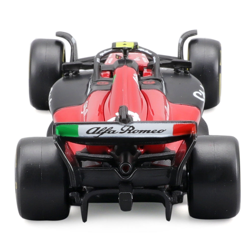 Bburago F1 Alfa Romeo Stake C43 #24 Zhou Guanyu w/Helmet 2023 1:43 Model