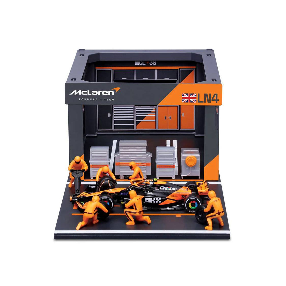 Bburago 1:43 F1 Mclaren Mcl38 2024 Pit Pass Diorama Norris