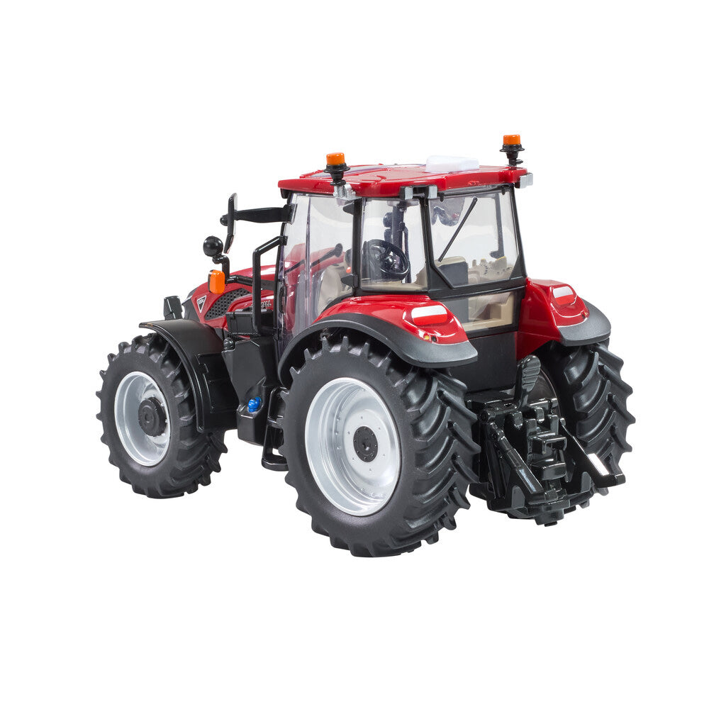 Britains 43428 CaseIH Farmall 120C 1:32 Diecast Farm Tractor
