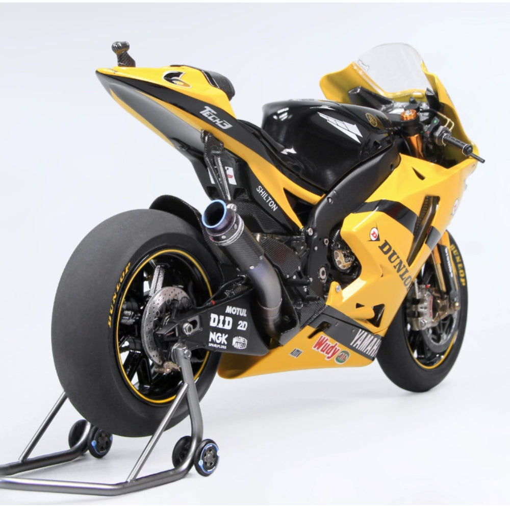 Beemax Yamaha YZR-M1 2007 MotoGP Racing Motorbike 1:12 Model Kit