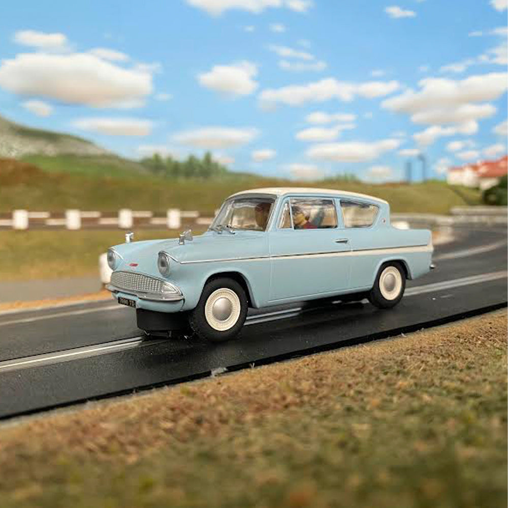Scalextric C4504 Harry Potter Ford Anglia 105E 1:32 Slot Car