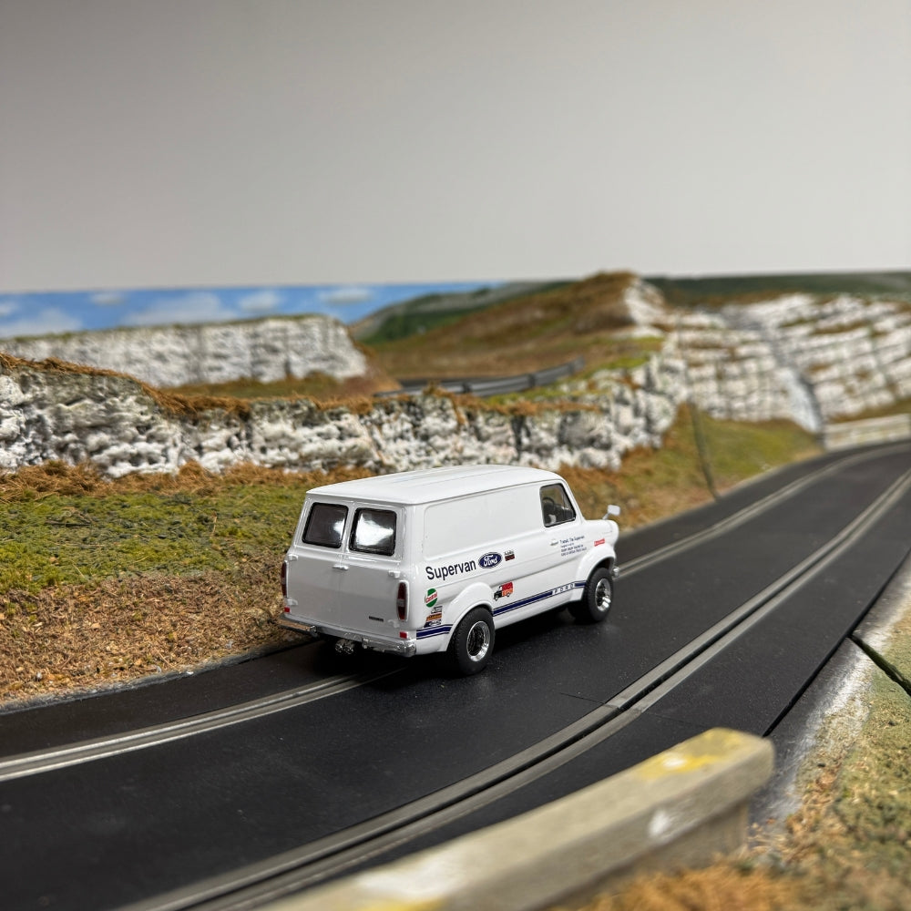 Scalextric C4650 Ford Transit Supervan 1:32 Slot Car