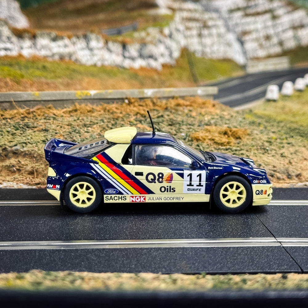 Scalextric C4667 Ford RS200 Pat Doran 1:32 Slot Car